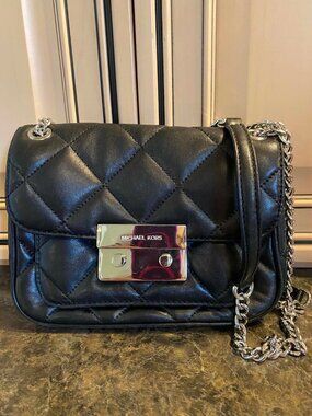 Michael Kors Small Purse (K)